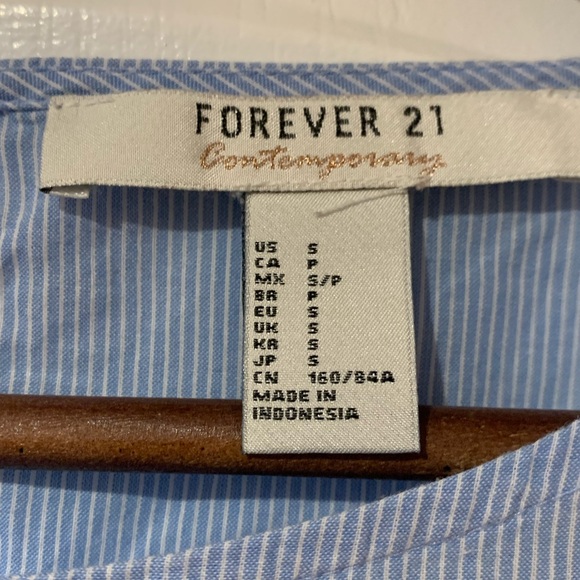 Forever21 blue stripe top with lace detail, size S - Picture 4 of 4